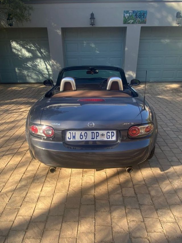 2005 - Mazda MX5 NC (Johan Du Toit)